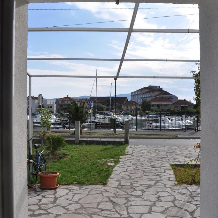 蒂瓦特Old Marine House公寓 外观 照片